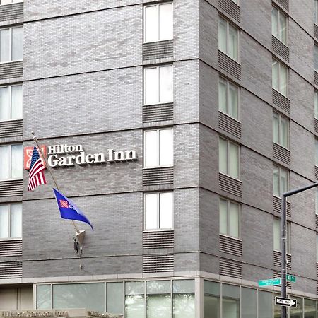 Hilton Garden Inn Long Island City Нью-Йорк Экстерьер фото